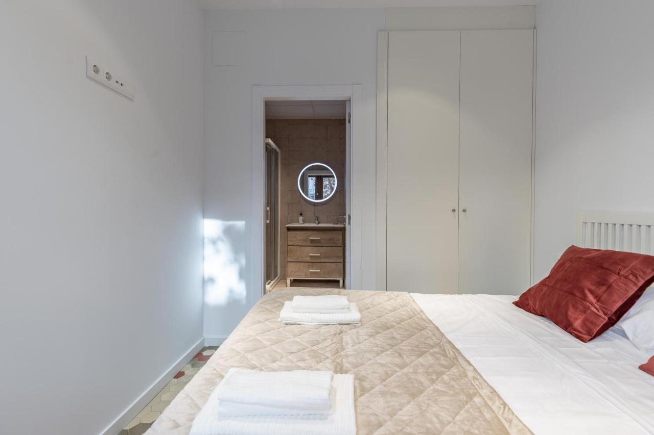 Apt With Antique Floor & Lots Of Sun Light Valencia Exterior foto