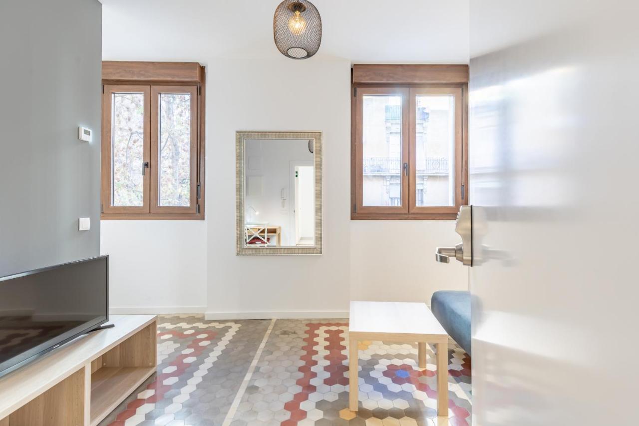 Apt With Antique Floor & Lots Of Sun Light Valencia Exterior foto